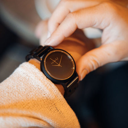 Aura (38mm)
