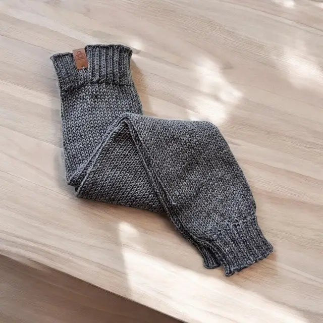 Pitkät Harmaat säärystimet
